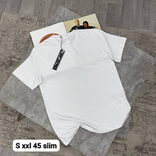Load image into Gallery viewer, T-shirt
