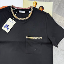 Load image into Gallery viewer, T-shirt