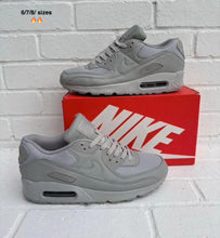 Load image into Gallery viewer, Shoes