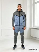 Load image into Gallery viewer, Tracksuit men
