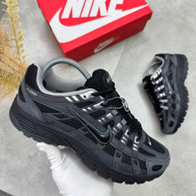 Load image into Gallery viewer, Shoes