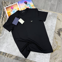 Load image into Gallery viewer, T-shirt
