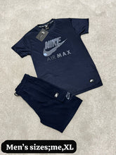 Load image into Gallery viewer, Tshirt