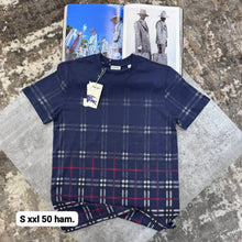 Load image into Gallery viewer, Tshirt