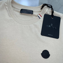 Load image into Gallery viewer, Tshirt