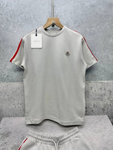 Load image into Gallery viewer, Tshirt