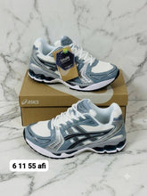 Load image into Gallery viewer, Shoes