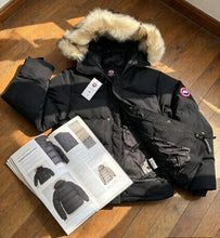 Load image into Gallery viewer, Jacket
