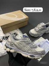 Load image into Gallery viewer, Shoes