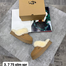 Load image into Gallery viewer, Slipper