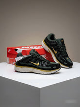Load image into Gallery viewer, Shoes
