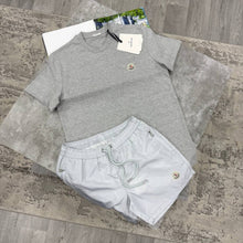 Load image into Gallery viewer, Tshirt