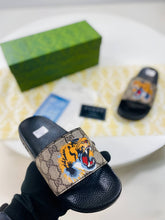 Load image into Gallery viewer, Slipper women