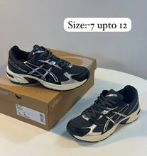 Load image into Gallery viewer, Shoes