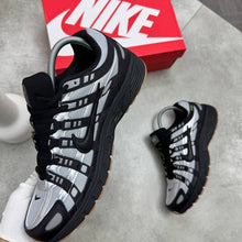 Load image into Gallery viewer, Shoes