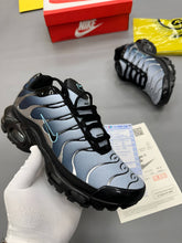 Load image into Gallery viewer, Shoes men