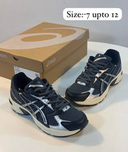 Load image into Gallery viewer, Shoes