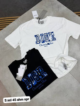 Load image into Gallery viewer, T-shirt