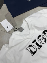Load image into Gallery viewer, T-shirt