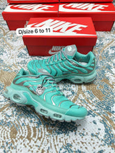 Load image into Gallery viewer, Shoes