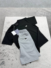 Load image into Gallery viewer, Tshirt