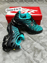 Load image into Gallery viewer, Shoes