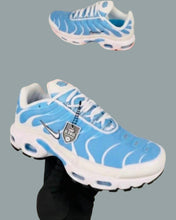 Load image into Gallery viewer, Shoes