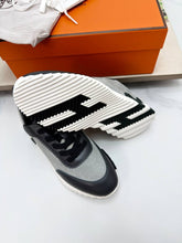 Load image into Gallery viewer, Shoes