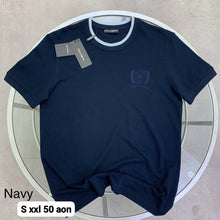 Load image into Gallery viewer, T-shirt