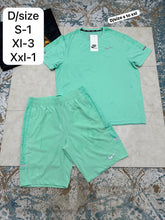 Load image into Gallery viewer, T-shirt