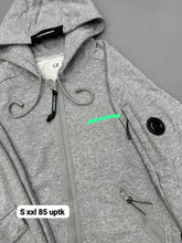 Load image into Gallery viewer, Tracksuit