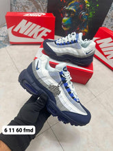 Load image into Gallery viewer, Shoes
