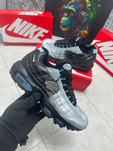 Load image into Gallery viewer, Shoes