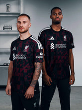 Load image into Gallery viewer, T-shirt