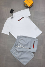 Load image into Gallery viewer, T-shirt