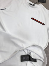 Load image into Gallery viewer, T-shirt