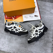 Load image into Gallery viewer, Shoes
