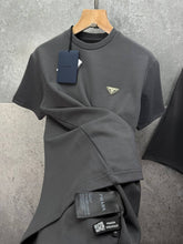Load image into Gallery viewer, Tshirt