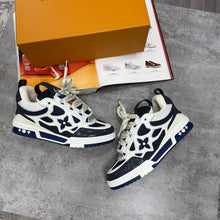 Load image into Gallery viewer, Shoes