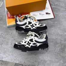 Load image into Gallery viewer, Shoes