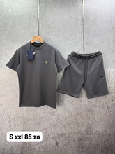 Load image into Gallery viewer, Tshirt