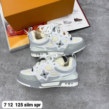 Load image into Gallery viewer, Shoes
