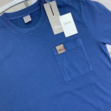 Load image into Gallery viewer, T-shirt