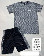 Load image into Gallery viewer, Tshirt