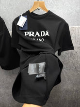 Load image into Gallery viewer, Tshirt