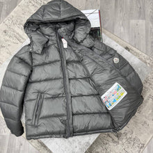 Load image into Gallery viewer, Jacket