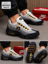 Load image into Gallery viewer, Shoes
