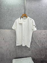 Load image into Gallery viewer, Tshirt