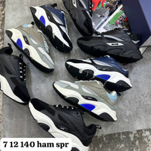 Load image into Gallery viewer, Shoes