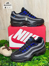 Load image into Gallery viewer, Shoes